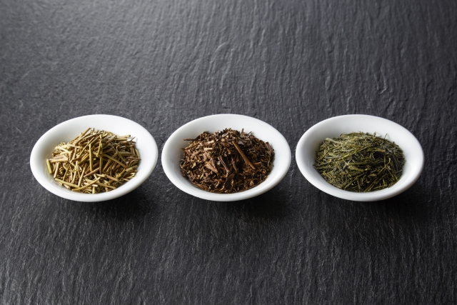 Different base teas used for hojicha: kukicha, bancha, and sencha