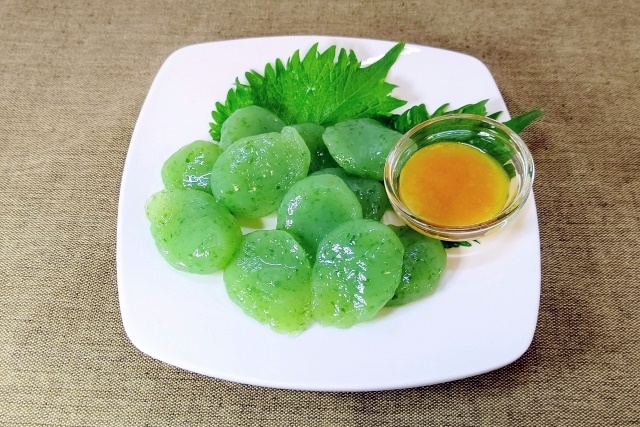 konnyaku served with sumiso, a light vinegar miso dipping sauce