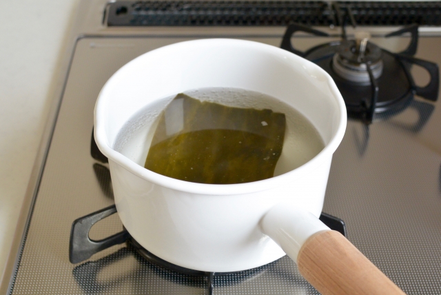 Kombu soaking in water to make kombu dashi