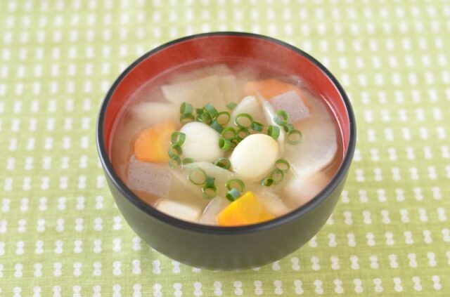 Japanese miso soup made with dashi broth