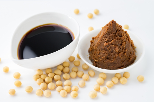 miso paste with soybeans and tamari soy sauce, showing the relationship between miso fermentation and soy sauce