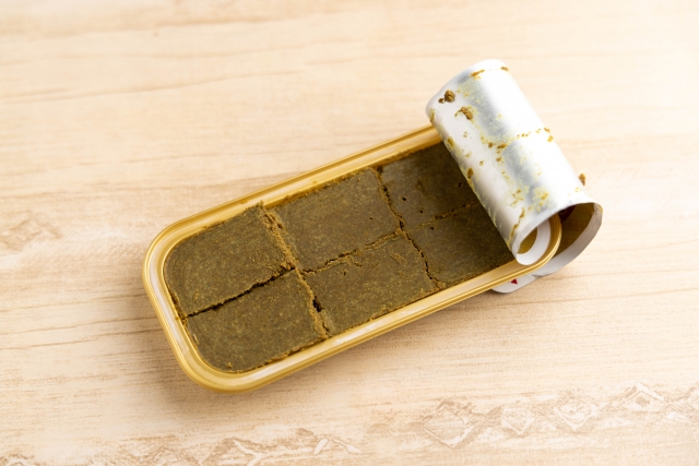 Blocks of packaged Japanese curry roux in a plastic tray