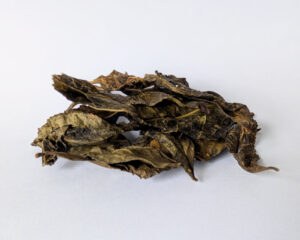 Aged tea leaves used for post-harvest san-nen bancha