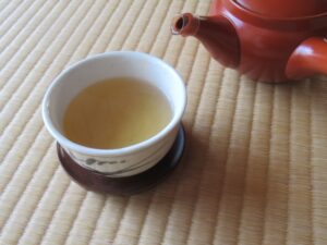 San-nen bancha brewed in a Japanese teapot and served in a cup